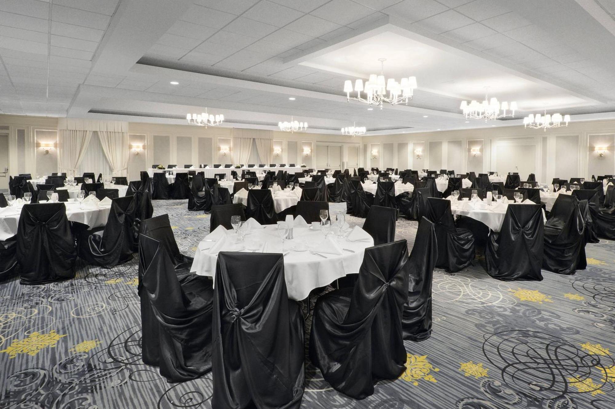 Sheraton Cavalier Saskatoon Hotel Zewnętrze zdjęcie