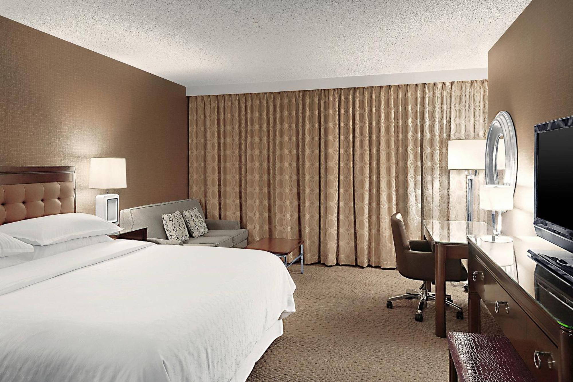 Sheraton Cavalier Saskatoon Hotel Zewnętrze zdjęcie